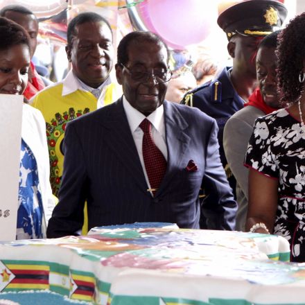 Robert Mugabe holds $1m birthday party in drought-hit Zimbabwe