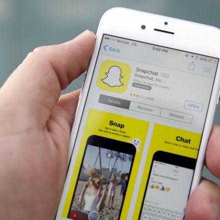 Snapchat Seeks to Raise as Much as $4 Billion in IPO