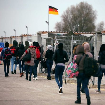 German population hits record high due to asylum seekers