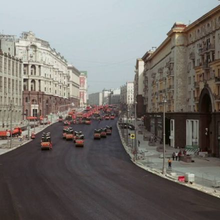 Resurfacing a street in Russia