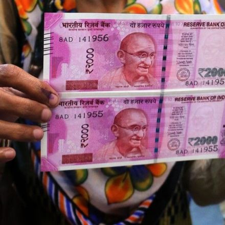 India's federal bank just can't make up its mind on demonetization