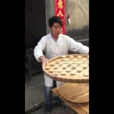 Chinese street food maker