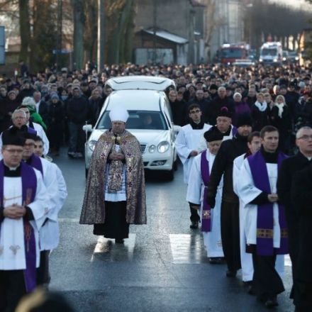 Hundreds attend funeral of Polish truck driver killed in Berlin
