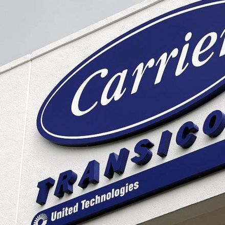 Trump to reveal deal to keep nearly 1,000 Carrier jobs in Indiana