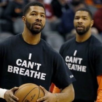 'I Can't Breathe' T-shirts see high-school basketball team disinvited from event