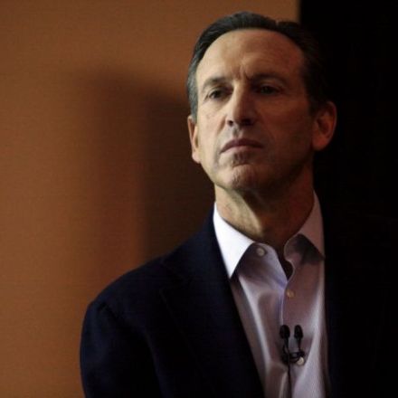 People are boycotting Starbucks after CEO announces plan to hire thousands of refugees