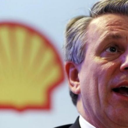 Shell CEO urges switch to clean energy as plans hefty renewable spending