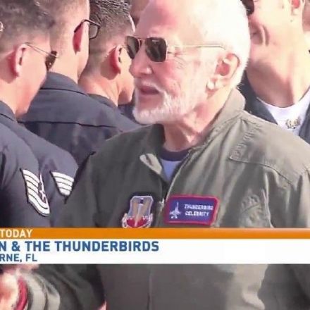 Buzz Aldrin flies with the Thunderbirds, becoming oldest to fly with demonstration team