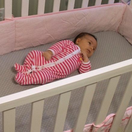 Infants and parents should share a room, report says