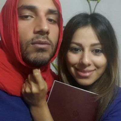 Men in Iran are wearing hijabs in solidarity with their wives