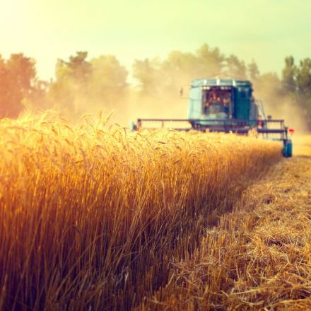 Self-driving Tractors And Cloud Technology Increase Agricultural Efficiency