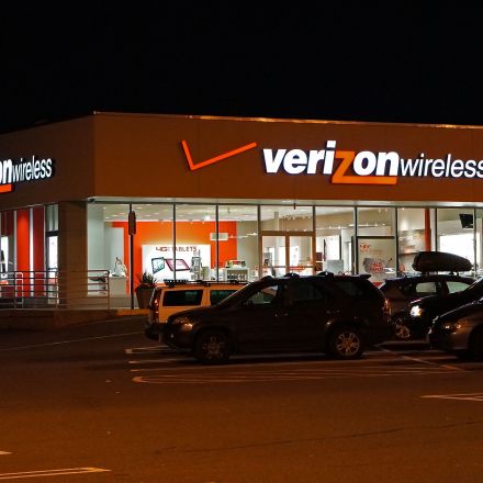 Verizon and unions reach tentative deal to end strike