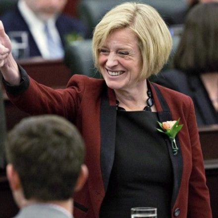 Alberta passes bill banning political donations from corporations and unions