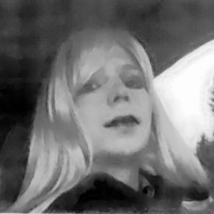Chelsea Manning faces charges, solitary confinement after suicide attempt