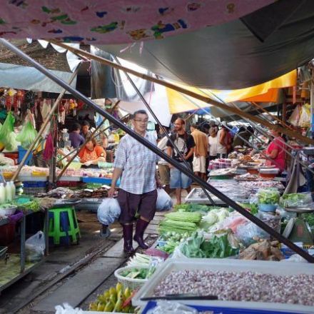 Railway Market: Urban Train Track Doubles as Shopping Alley in Thailand