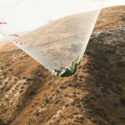 Luke Aikins: Skydiver jumps out of plane at 7,600m, lands in net with no parachute or wingsuit