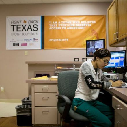 Supreme Court Strikes Down Texas Abortion Restrictions