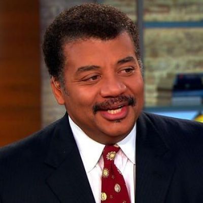 Neil Degrasse Tyson sparks Internet fight with Christmas tweets
