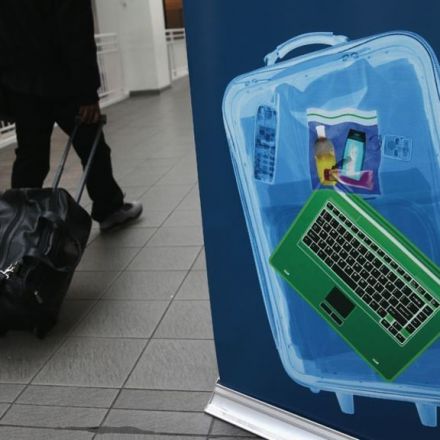 Laptop cabin ban 'ineffective' says IATA