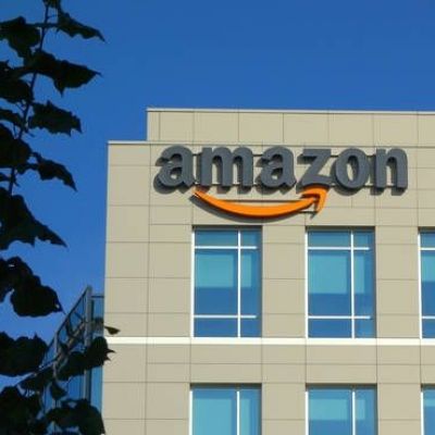 Cloud Unit Pushes Amazon to Record Profit