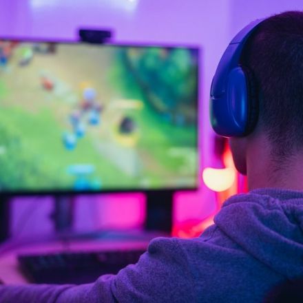 People who play video games tend to have superior sensorimotor decision-making skills, study finds