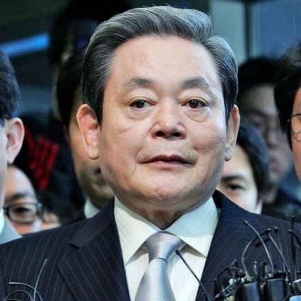 Lee Kun-hee of Samsung Dies at 78; Built an Electronics Titan