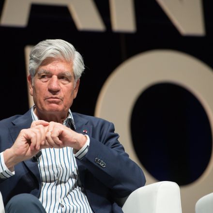 Apple and Google are forcing a rethink in advertising, ad guru Maurice Levy says