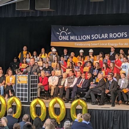 California celebrates 1 million solar roofs
