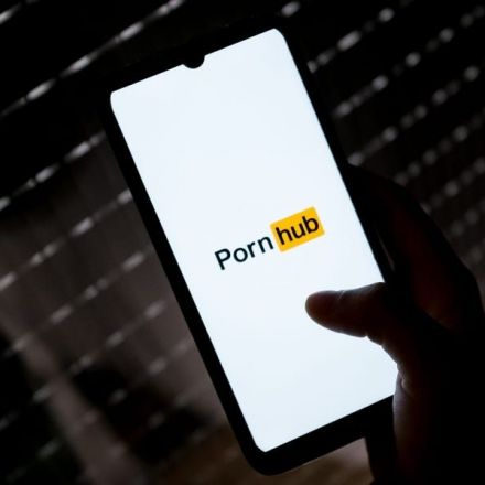 Pornhub shuts down site in Utah, Google searches for VPN access jump