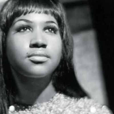 Aretha Franklin - I say a little prayer ( Official song )