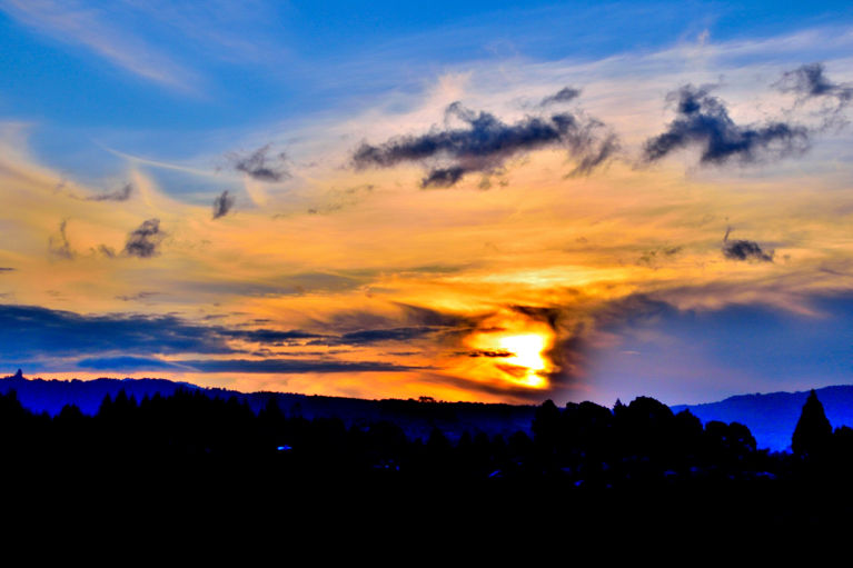 The spectacular sunset from Centennial Park, Rotorua 