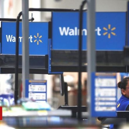 Walmart uses AI cameras to spot thieves