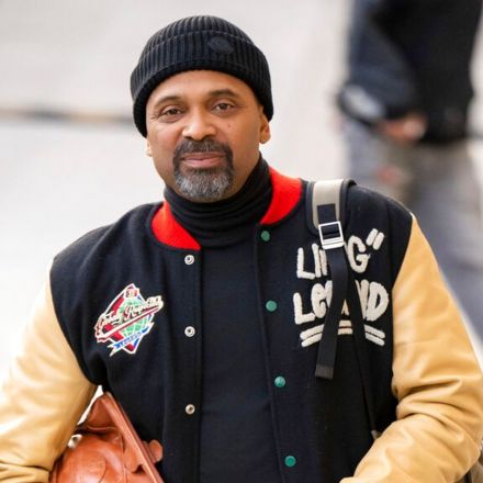 US comedian Mike Epps found with loaded gun in hand luggage at airport