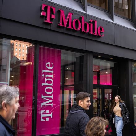 T-Mobile sued after employee stole nude images from customer phone during trade-in