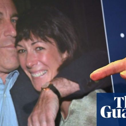 Ghislaine Maxwell: lawyers ask judge to stop accusers from posting evidence online