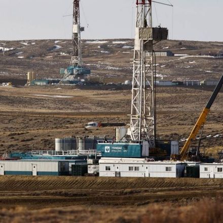 Citing climate change, U.S. judge blocks oil and gas drilling in Wyoming