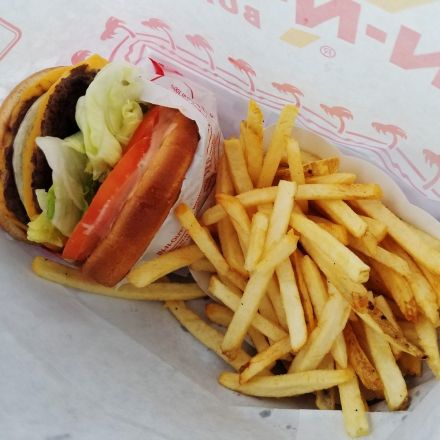 In-N-Out burger mystery solved: This is how a West Coast burger wound up on the streets of NYC