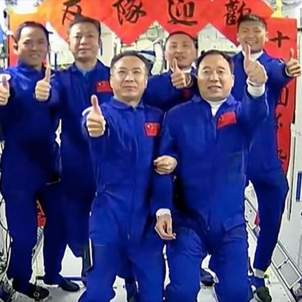 New record! 17 people are in Earth orbit at the same time right now