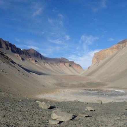 Earliest life may have arisen in ponds, not oceans