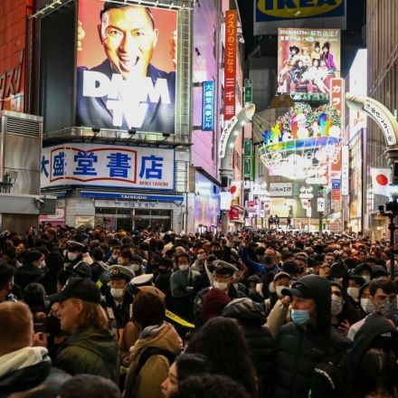 World's population could plummet to 6 billion by the end of the century, study suggests