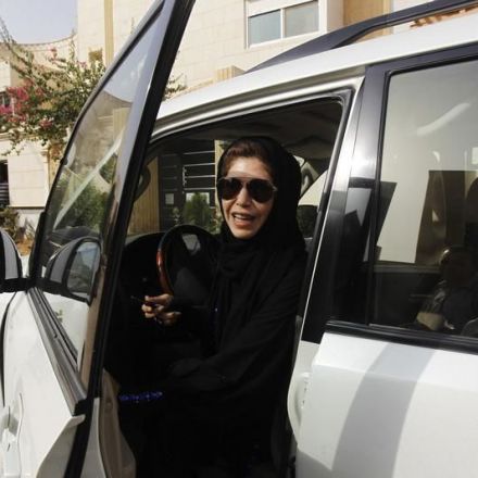 Saudi man jailed for threatening to attack women drivers