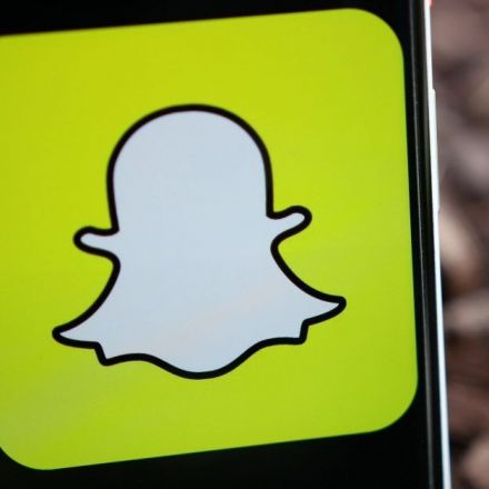 Snap CEO says Apple's privacy policies have been affecting its revenue