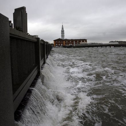San Francisco, Oakland sue major oil companies over rising seas