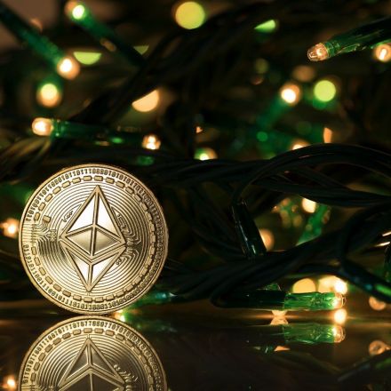 A Place Under The New Year Tree.What to expect from cryptocurrencies closer to the New Year’s Eve?