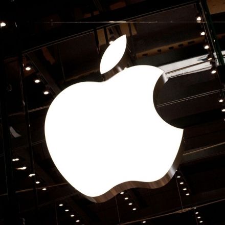 Apple faces $7 billion in patent compensation