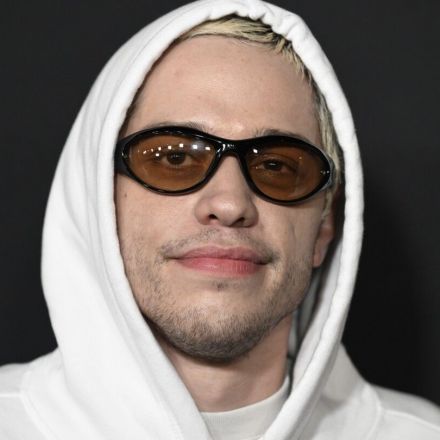 Pete Davidson to do 50 hours community service after charge of driving into Beverly Hills house