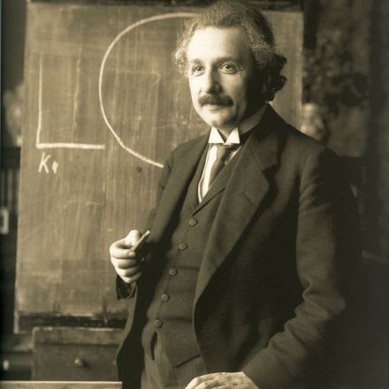 Research: Seeing yourself as Einstein could alter your mind and make you smart