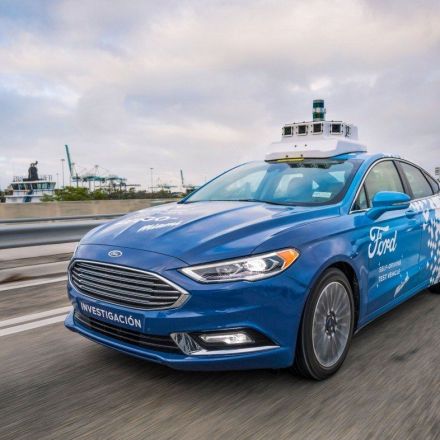 Ford wants to launch a fleet of thousands of self-driving cars in 2021