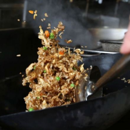 Georgia Tech physicists unlock the secret to perfect wok-tossed fried rice