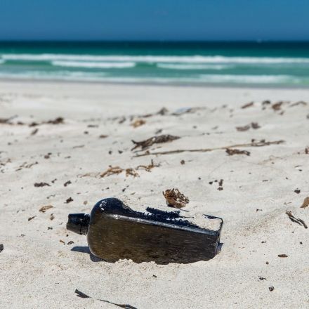 World's oldest message in a bottle found by beachwalker in Australia